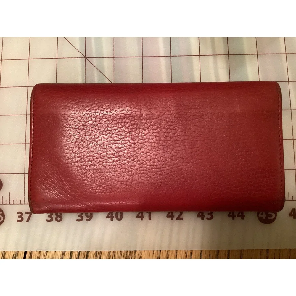 Gucci Wallet Leather Snap Closure‎ Bifold Clutch